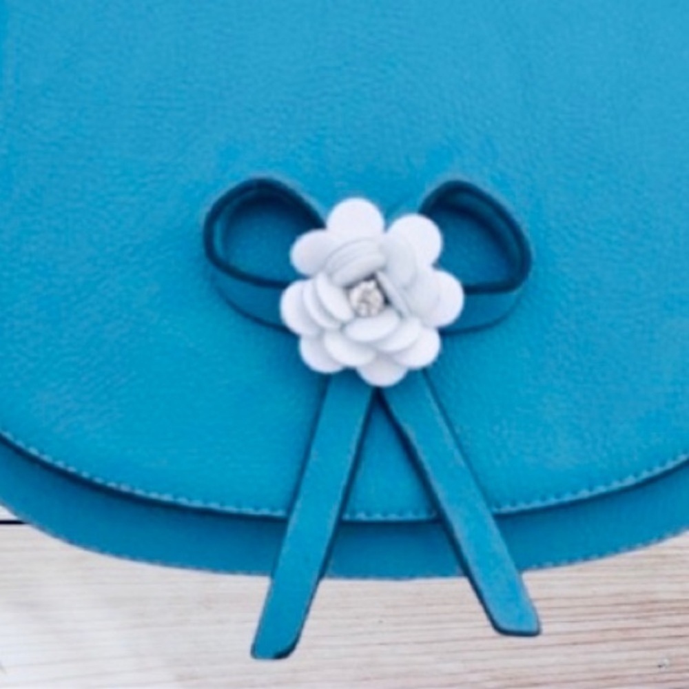 Blue Scuba Bow Flower Crossbody Bag Purse NEW - Picture 3 of 10